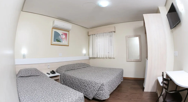 Трёхместный семейный номер Standard Hotel Express Centro Histórico