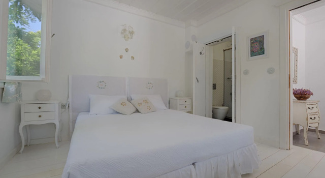 Amaranda Ada Evi - Adults Only