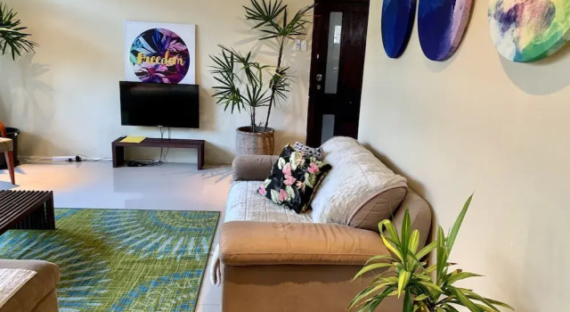 Коттедж Kidsfirst Apartment 4