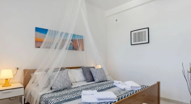 Premium Holiday Home in Santa Maria with Hot Tub