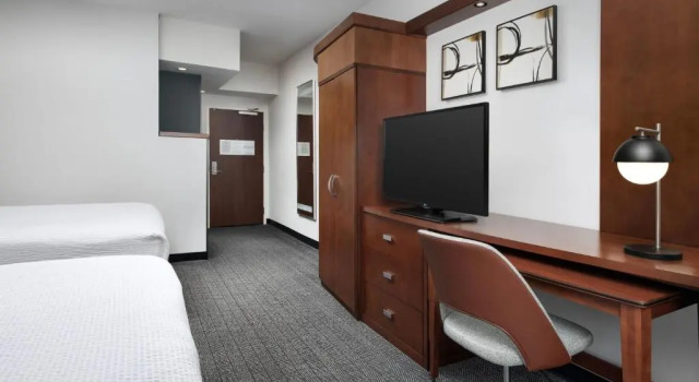 Четырёхместный номер Standard Courtyard By Marriott Little Rock North