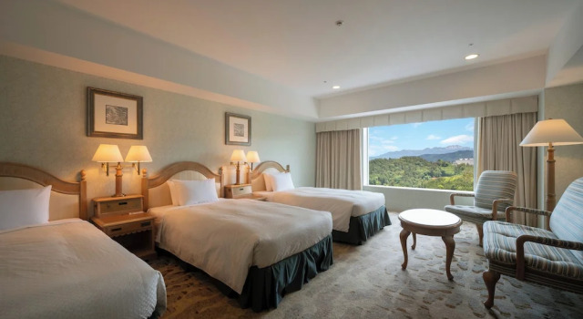Трёхместный номер Hilton Takayama Resort