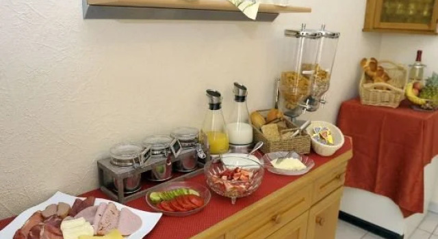Wein und Gästehaus Scheid, Забронировать Отель Санкт-Альдегунд Мозель - Германия