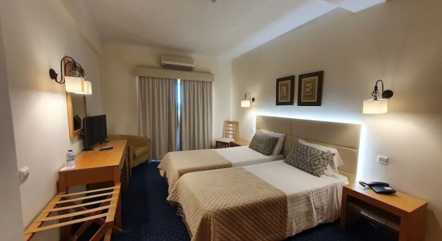 Люкс с балконом Hotel Cabecinho