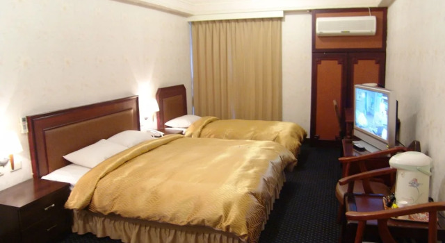 Трёхместный номер Standard Sin Fu Business Hotel