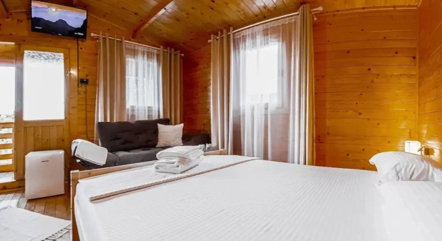 Lark Nest, Rezervovat Rekreační dům Chaty v Carpathians - Romania, Chalupa