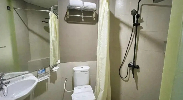 Standard Twin room Lemo Hotel Serpong