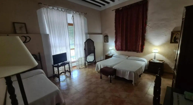 Трёхместный номер Superior Casa Palacio Conde de Garcinarro