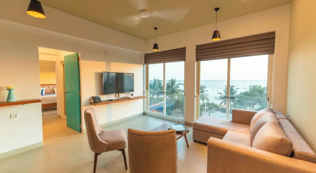 Апартаменты Deluxe 50 By The Sea