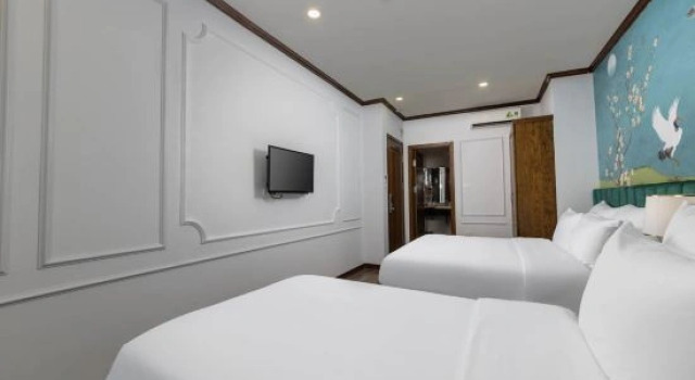 Номер Deluxe Hanoi Central Westlake Hotel