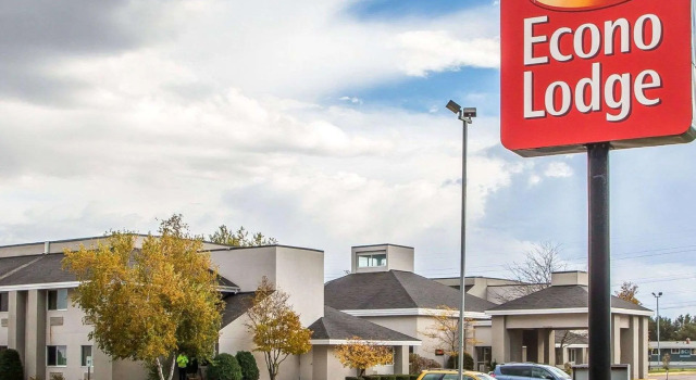 Двухместный люкс Econo Lodge Wausau - Rothschild