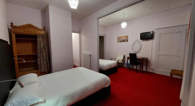 Трёхместный номер Standard Hôtel du Palais
