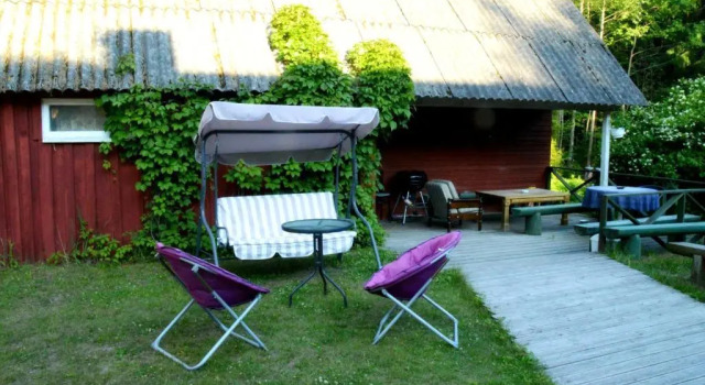 Roosi Holiday Home