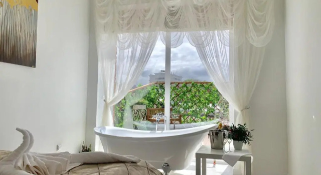 7 Boutique Hotel, Buchen Sie Boutique Ust-Kamenogorsk East Kazakhstan Region