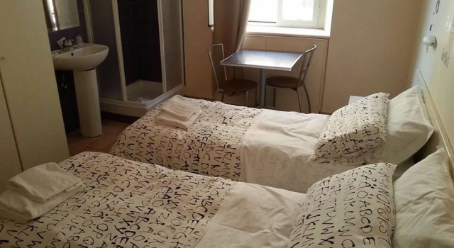 Bubbles Rooms, Забронировать Отель Отели Рима с завтраком, рядом с Универмаг La Rinascente, Завтраки