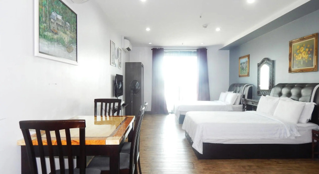 Люкс с балконом Wadi Iman Suites @ i-City