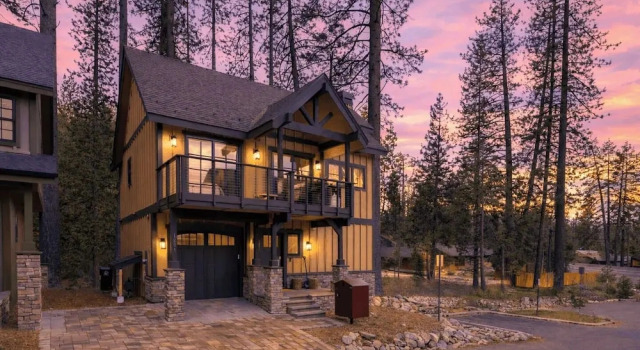 Tahoe Glen by Avantstay Steps to Lake + Near Cave Rock + Heavenly Ski Resort Tahoe Rim Trail, Prenota Resort Lakeridge Stati Uniti