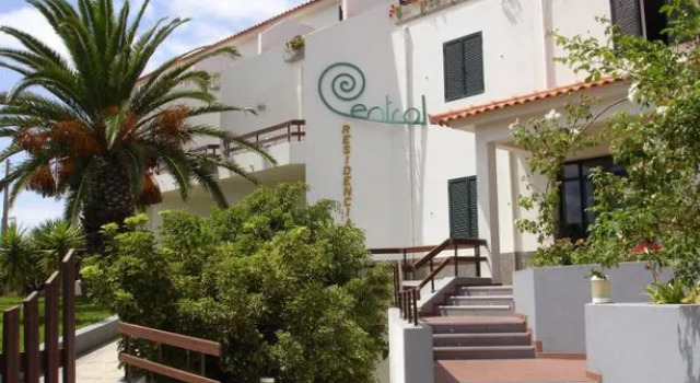 Residencial Central, Boek Hotel Porto Santo Madeira