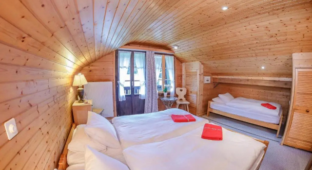 Трёхместные апартаменты Deluxe с балконом Guest House du Grand Paradis - On Piste
