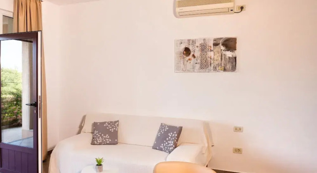 Апартаменты Splendid Beachfront Medveja Apartments