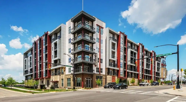 Kasa Charlotte Uptown Apartments, Забронировать Апартаменты/квартира Отели Шарлотте с бассейном, рядом с Концертная площадка Северной Каролины Music Factory, Бассейн