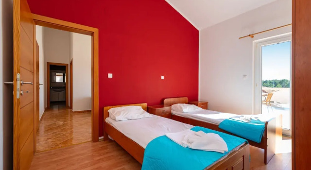 Bonvie Apartments in Center B1