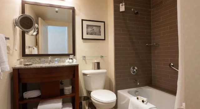Четырёхместный номер Standard Fairmont Winnipeg
