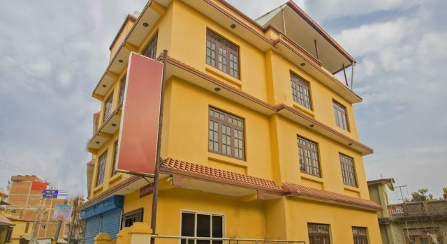 OYO 293 Royal Bouddha Hotel