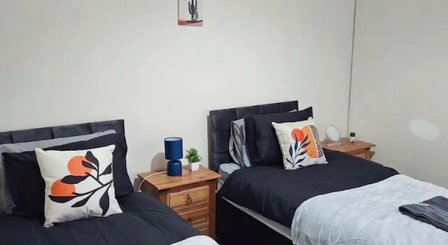 Коттедж Spacious,luxury, Near City Center, Free Parking