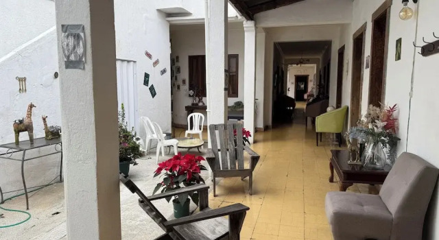 CASA DE LAS FLORES, Buchen Sie Hotel Zona 1 Guatemala-Stadt