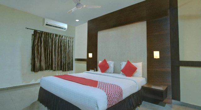 Люкс Standard Townhouse 947 Hotel Tiruchendur Mani Iyer