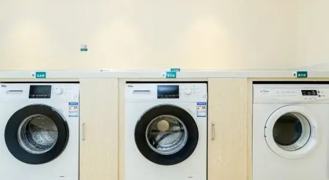 City Comfort Inn Hotel (Guiyang Metro Statiou,Taiping Road Popular Street Branch), Забронировать Отель Отели Гуйян с парковкой, рядом с Modern Capital, Парковка