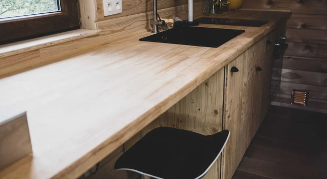 Romantic Woodland Chalet, Забронировать Шале Виллы Дюрбюи, Вилла