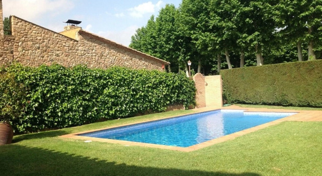 Can Coll Peratallada, Varaa Hotelli Peratallada Baix Empordà
