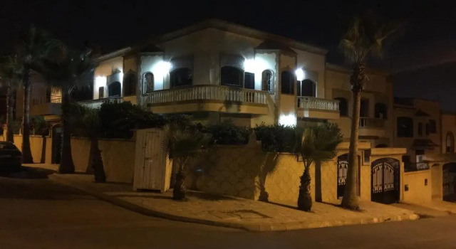 Вилла 5 bedroom holiday Villa Yasmine, perfect for family holidays, near beaches