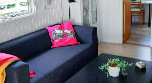 Tranquil Holiday Home in Jutland With Terrace, Rezervovat Hotel Logstor 