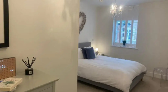Unrivalled Location Five Star Worcester Apartment, Забронировать Апартаменты/квартира Отели Вустер с парковкой, рядом с Worcestershire County Cricket Club, Парковка