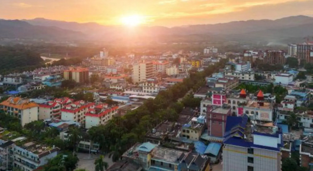 Jinjiangyuan Hoilday Hotel, Buchen Sie Hotel Hotels in Yunnan mit Parkplatz, Parkplätze