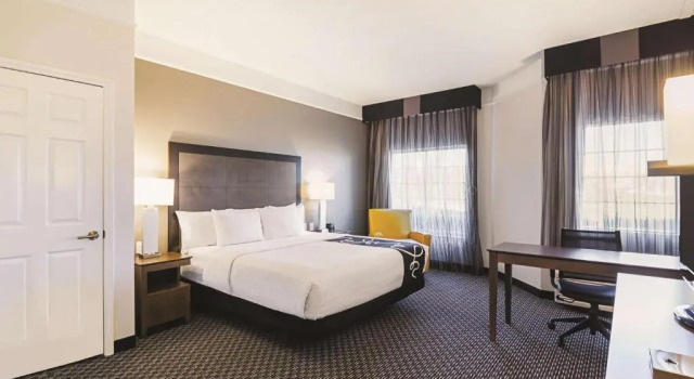 Двухместный номер La Quinta Inn & Suites by Wyndham Austin Near The Domain