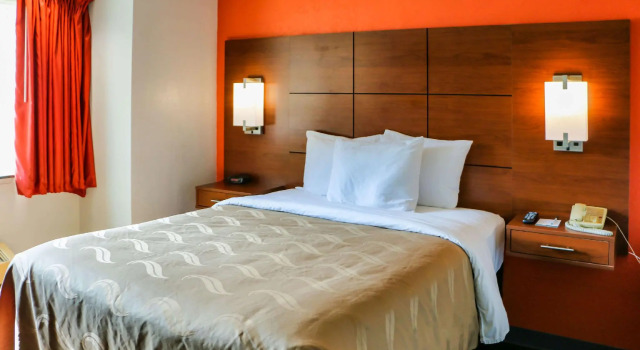 Двухместный номер Standard Quality Inn & Suites Watertown Fort Drum