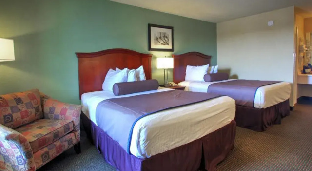 Четырёхместный номер Standard Key West Inn - Tunica Resort
