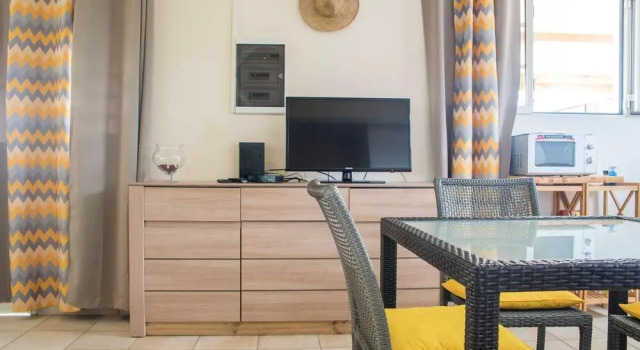 Apartment with 2 Bedrooms in Le Lamentin, with Wonderful Mountain View, Furnished Terrace And Wifi - 8 Km From the Beach, Prenota Appartamento Le Lamentin Fort-de-France