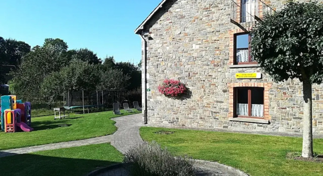Spacious Holiday Home Near Bastogne, Забронировать Дом для отпуска Манд-Сент-Этьен Land of Bastogne