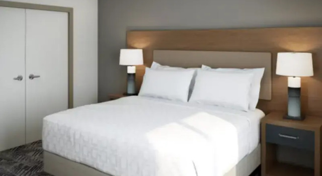 Двухместный люкс c 1 комнатой Candlewood Suites Mankato East By Ihg