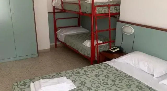 Четырёхместный номер Standard Hotel Capri