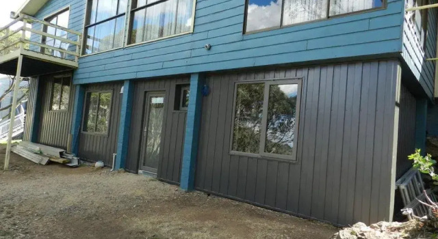 Ski Club of East Gippsland, Book Vacation Home Mount Hotham 
