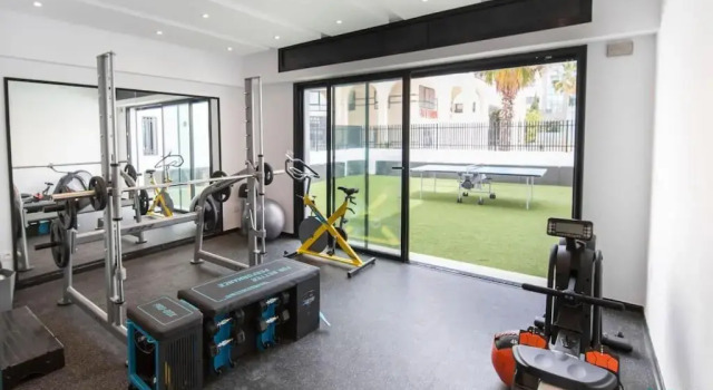 Sunset 302 Apt de Luxe Avec Salle de Fitness