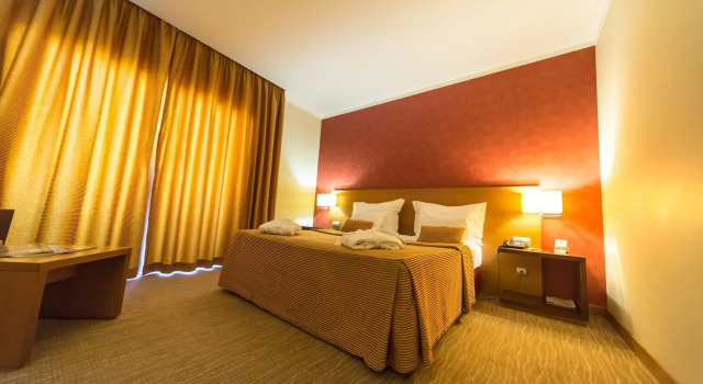 Hotel Lusitania Congress & Spa, Забронировать Отель Гуарда 