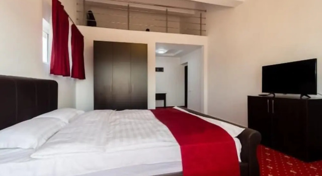 Трёхместный люкс с 2 комнатами Hotel Elisabeta