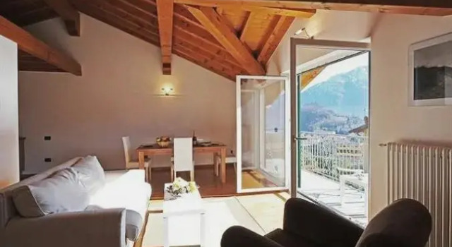 L'Isola, Book Apartment Hotels in Como with a Pool, Swimming Pool